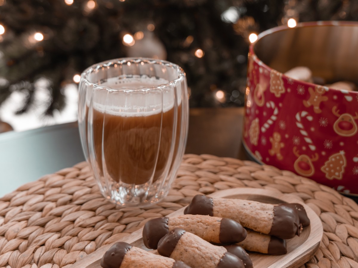 Biscuits de Noël :  les bûchettes aux noisettes et&nbsp;chocolat